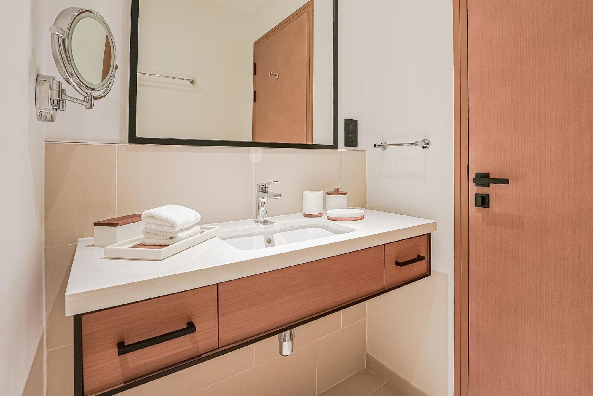 Modern 2Br High Floor Haven In Vida Dubai Marina Apartment Екстериор снимка
